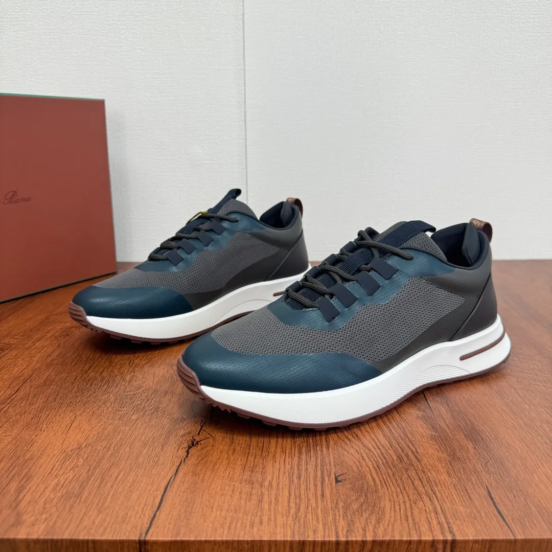 Batch 760 Loro Piana mesh cowhide stitching casual sports men's shoes LP jogging shoes OEM original soles feel free to enter the counter! This casual shoe is knitted from Wind fiber, giving it a unique three-dimensional effect. The unique silhouette narrows slightly at the midsection and is embellished with nappa leather details. The lightweight rubber sole and studs on the edge enhance traction and stability, and functional details full of modern aesthetics add a sporty style to the shoe. The upper uses a hot-melt edge-sealing process. The lightweight technical material of the Kummel-colored rubber outsole is inlaid with cushioning pads on the inside of the sole to distribute the weight more evenly and reduce the load during walking. The leather eyelets are directly set on the upper fixed to the sole to ensure stability. The rear is equipped with cushioning pads to improve wearing comfort. The full package of the counter comes with a shoelace insole. Multiple colors available! Fabric: 100% nylon Decoration: 100% cow leather Accessories: 100% polyurethane Size: 39-40-41-42-43-44 Standard leather shoe size (38/45 can be customized and returns and exchanges are not supported) Item number: FAM1718 gray blue